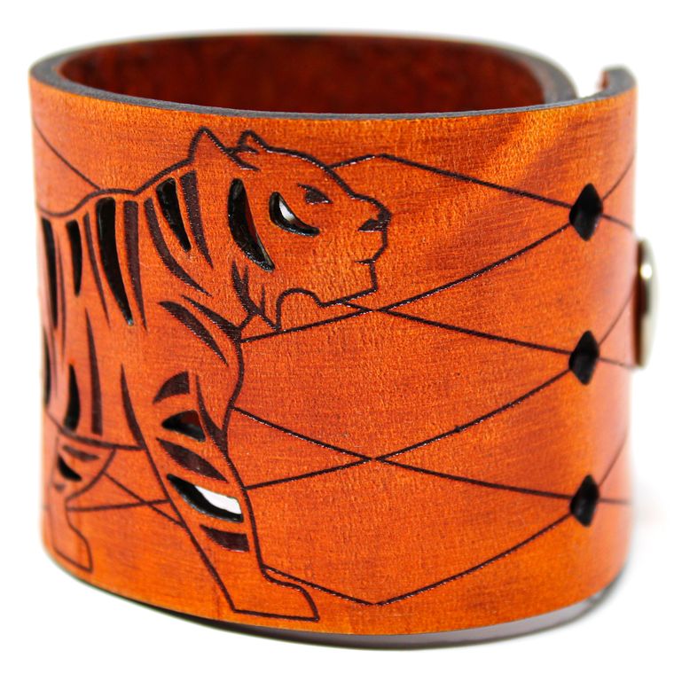 Prowling Tiger Leather Cuff